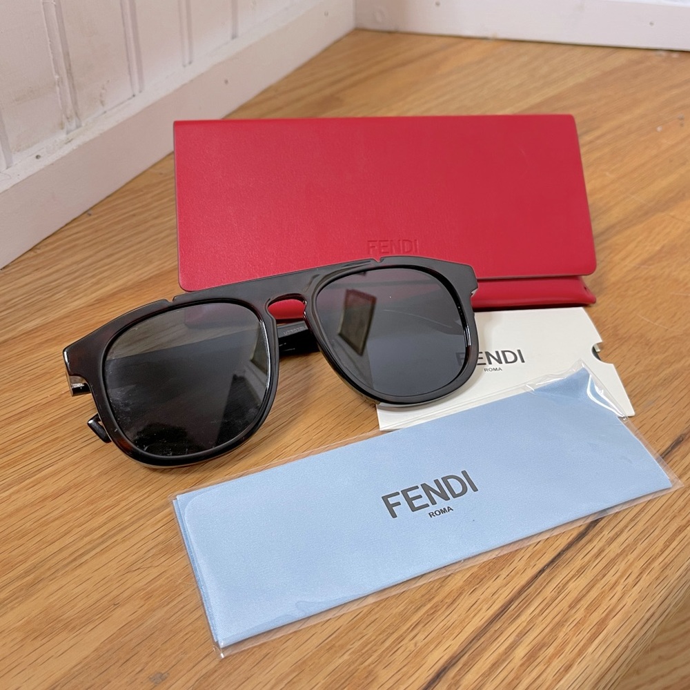 Fendi FF Oversized Aviator Sunglasses